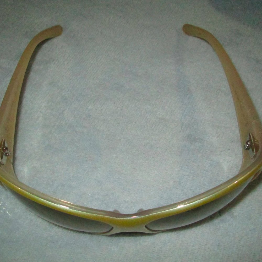 NWOT Calvin Klein Rare Gold Frame Sunglasses ~ CK 😎 - Picture 6 of 16